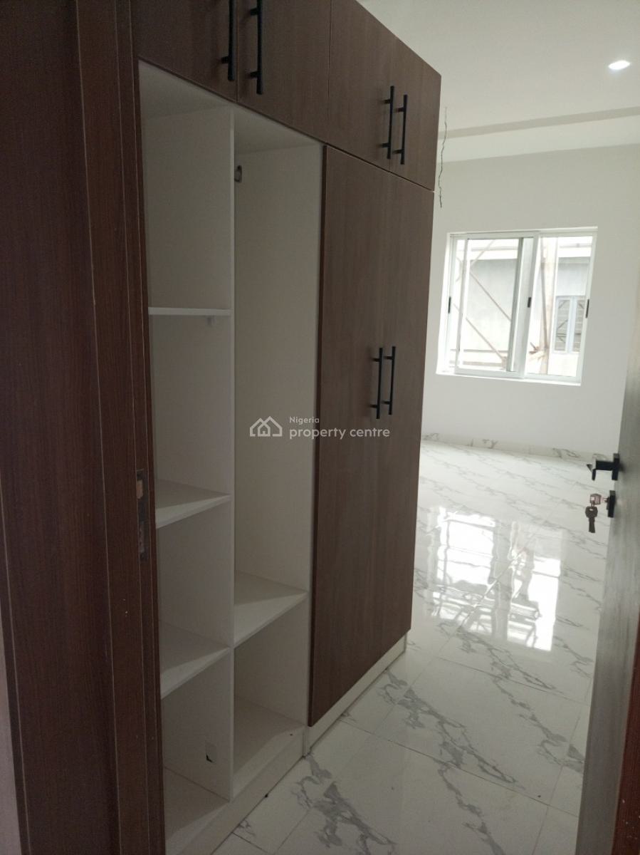 Luxury 2bedroom with Elevator Pool 24hours Light Air Bnb Allowed, Ikate, Lekki, Lagos, Flat / Apartment for Rent