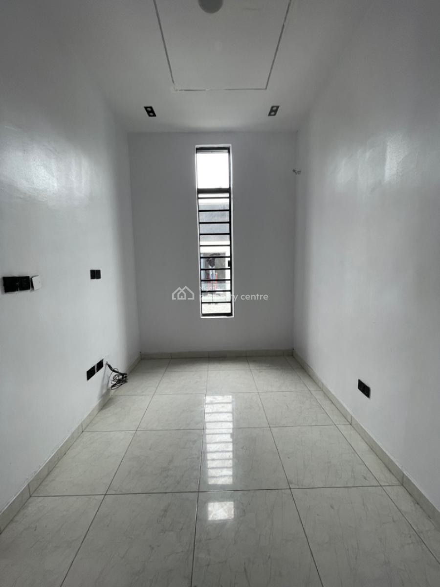 4 Bedrooms Semi Detached Duplex with Bq, Ikota, Lekki, Lagos, Semi-detached Duplex for Sale
