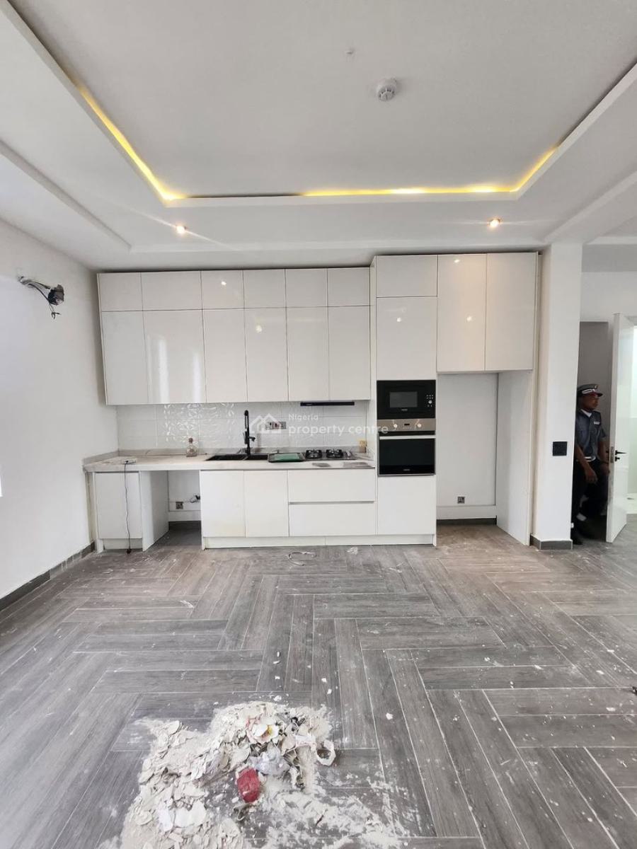 Luxury Well Maintained Mini Flat, Lekki Phase1, Lekki, Lagos, Mini Flat (room and Parlour) for Rent