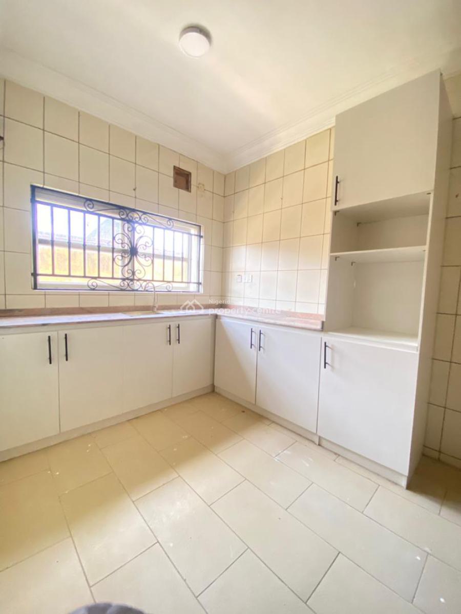 Clean and Massive 3 Bedroom, Mobile Road, Ajah, Lagos, House for Rent