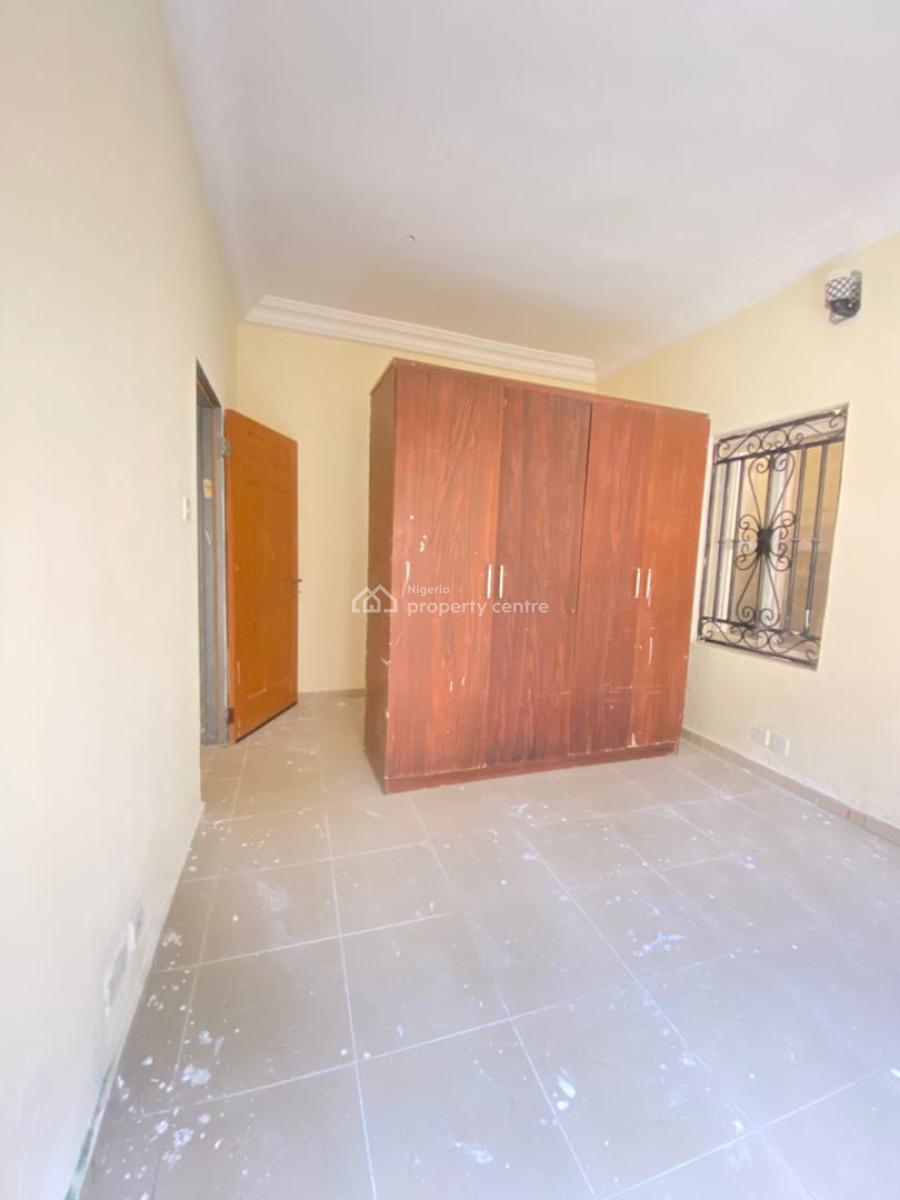 Clean and Massive 3 Bedroom, Mobile Road, Ajah, Lagos, House for Rent