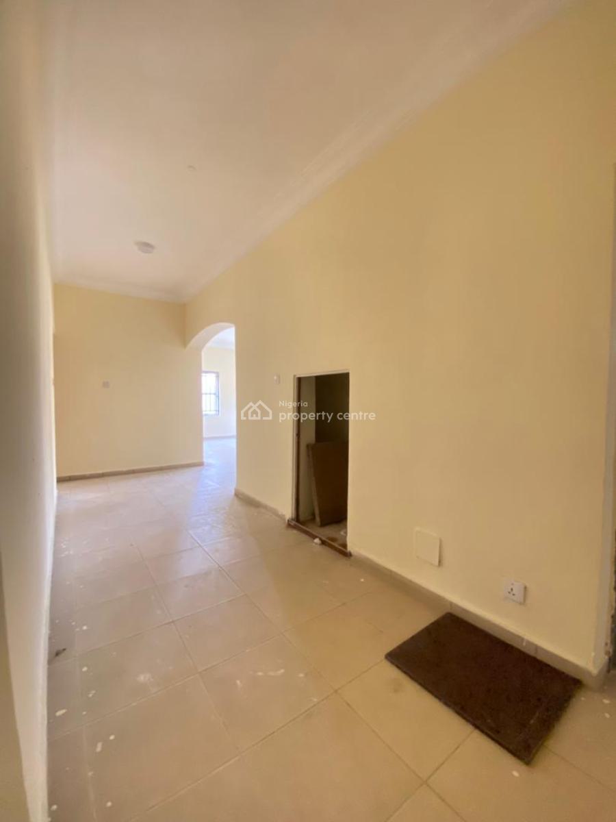 Clean and Massive 3 Bedroom, Mobile Road, Ajah, Lagos, House for Rent