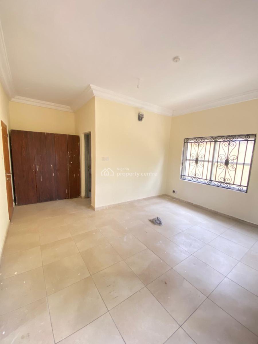 Clean and Massive 3 Bedroom, Mobile Road, Ajah, Lagos, House for Rent