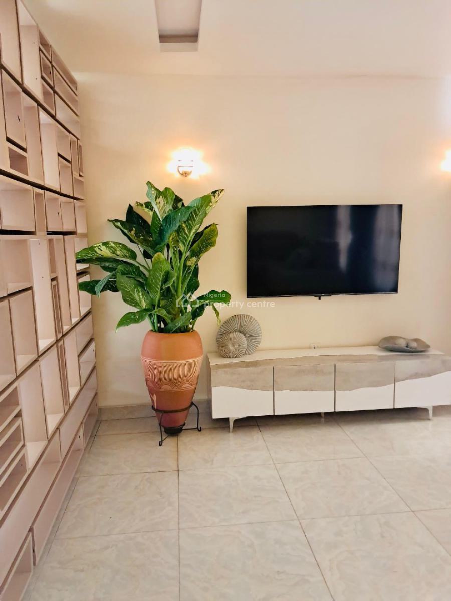Luxurious 3 Bedrooms Duplex with Two Sitting Rooms on Promo, By Peace Park, Utako, Abuja, House Short Let