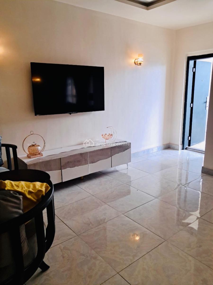 Luxurious 3 Bedrooms Duplex with Two Sitting Rooms on Promo, By Peace Park, Utako, Abuja, House Short Let