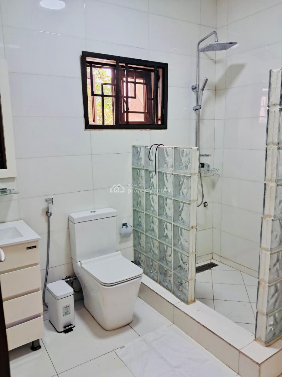 Luxurious 3 Bedrooms Duplex with Two Sitting Rooms on Promo, By Peace Park, Utako, Abuja, House Short Let
