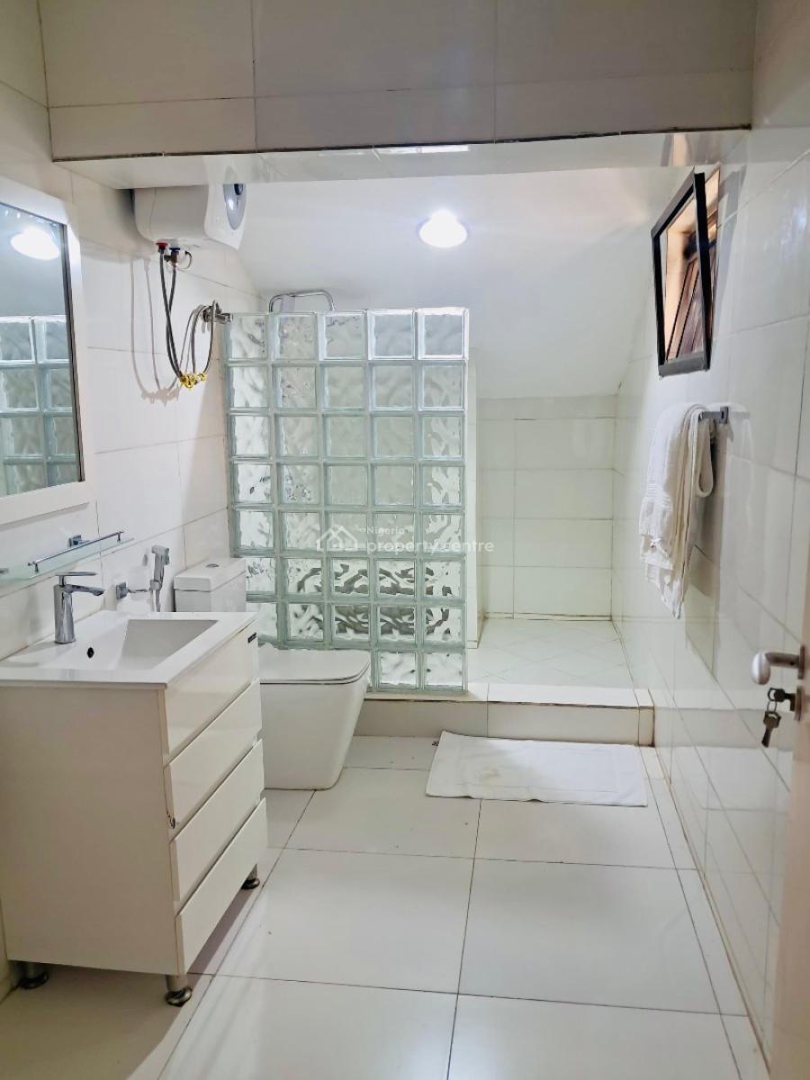 Luxurious 3 Bedrooms Duplex with Two Sitting Rooms on Promo, By Peace Park, Utako, Abuja, House Short Let