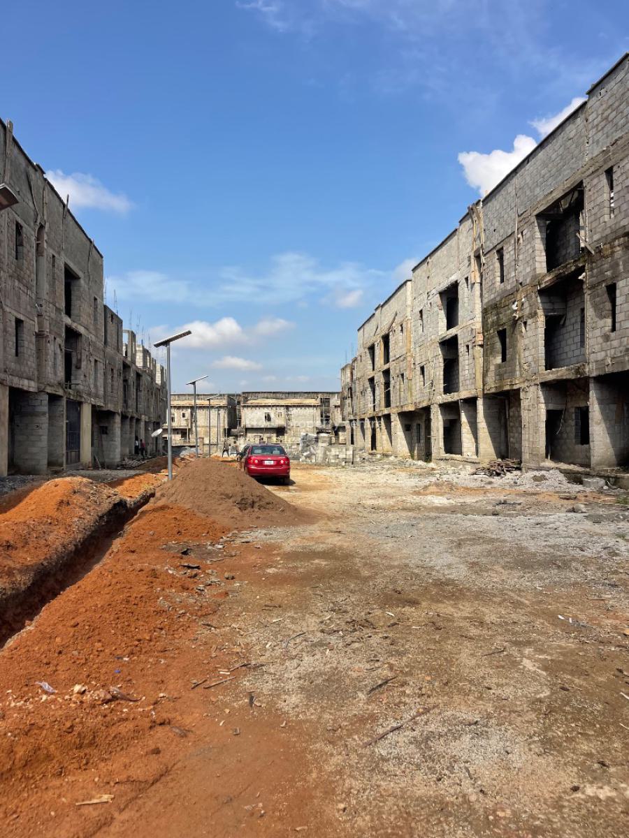 3 Bedrooms Blocks of Flat, Dawaki, Gwarinpa, Abuja, Block of Flats for Sale