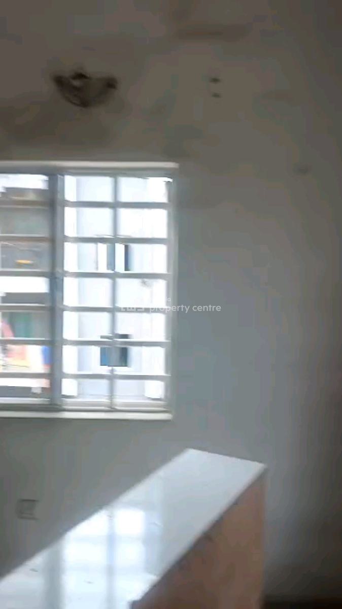 Standard and Spacious 2 Bedroom Flat, Costain, Ebute Metta West, Yaba, Lagos, Flat / Apartment for Rent