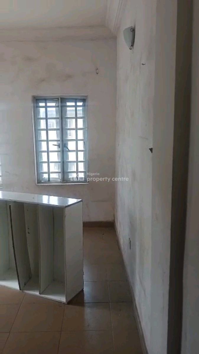Standard and Spacious 2 Bedroom Flat, Costain, Ebute Metta West, Yaba, Lagos, Flat / Apartment for Rent
