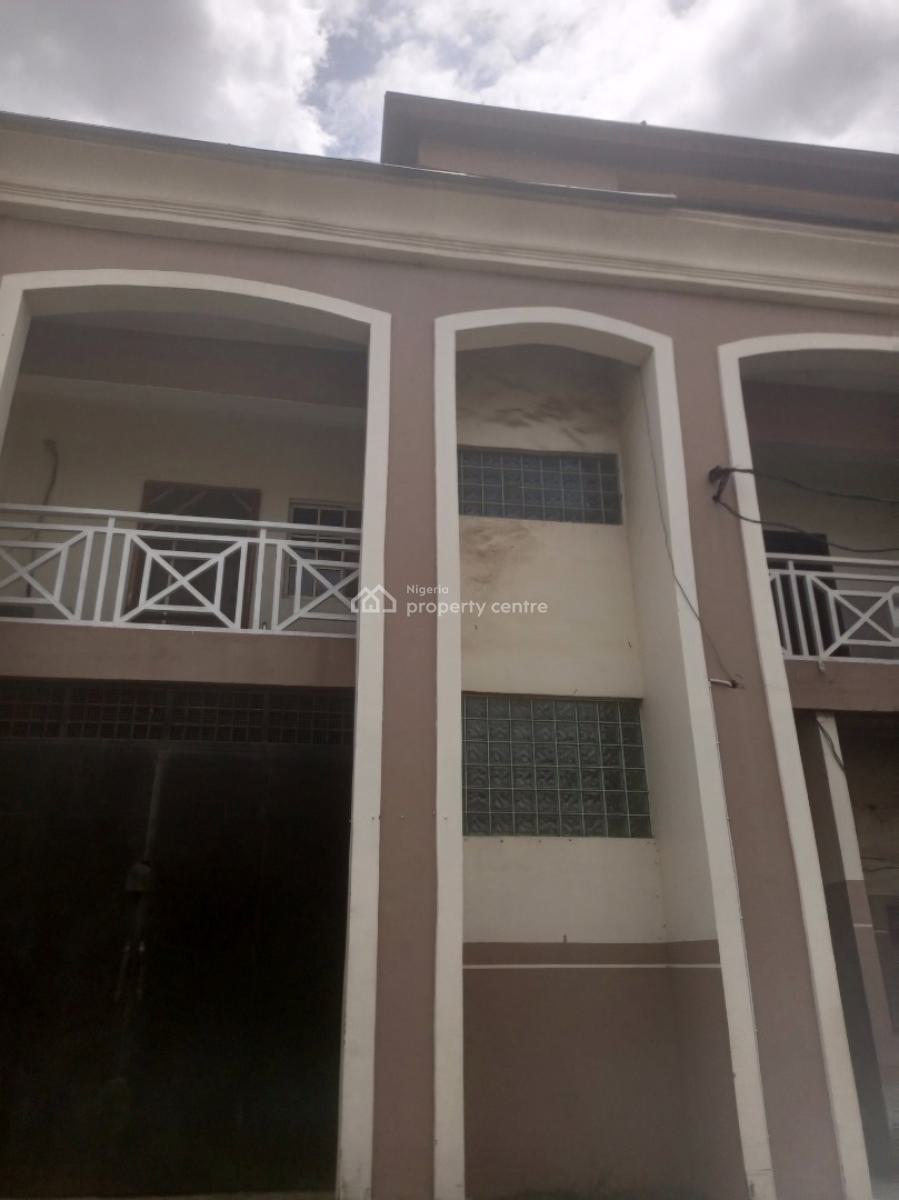 Clean 3 Bedroom Upstairs, Jakande Okeafa, Oke Afa, Isolo, Lagos, Flat / Apartment for Rent