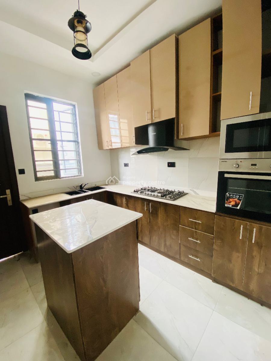 Well-built 4-bedroom Semi-detached Home with Bq, Chevron Drive, Lekki, Lagos, Semi-detached Duplex for Sale