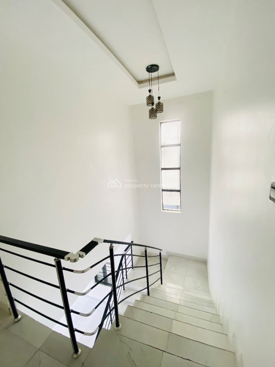 Well-built 4-bedroom Semi-detached Home with Bq, Chevron Drive, Lekki, Lagos, Semi-detached Duplex for Sale