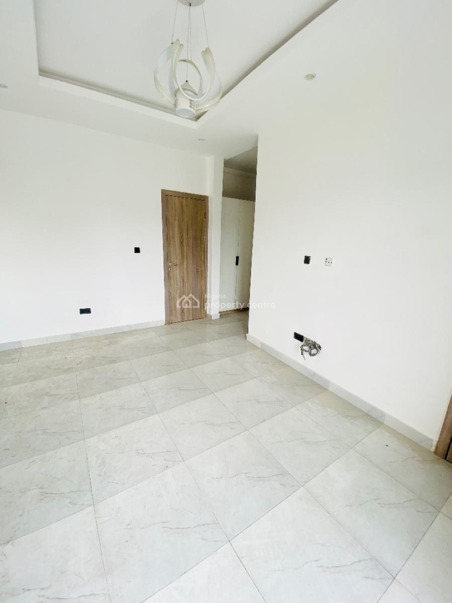 Well-built 4-bedroom Semi-detached Home with Bq, Chevron Drive, Lekki, Lagos, Semi-detached Duplex for Sale