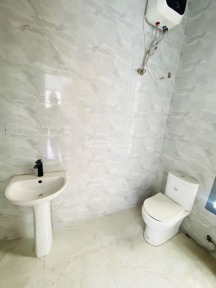 Well-built 4-bedroom Semi-detached Home with Bq, Chevron Drive, Lekki, Lagos, Semi-detached Duplex for Sale