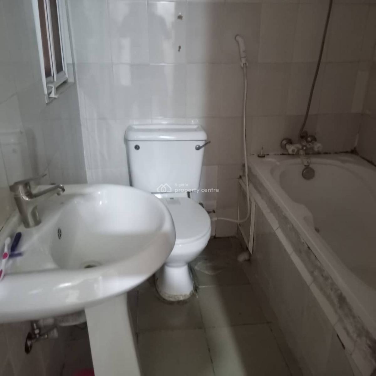 Block of Flat on 2100sqm on a Major Road, Oniru, Victoria Island (vi), Lagos, Block of Flats for Sale