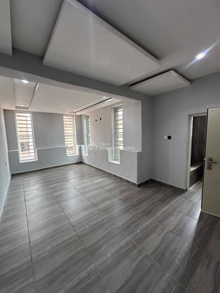 Standard 2 Bedroom Apartment with Visitors Toilet, Inside an Estate Along Sunnyvale Expressway, Tarred Road All Through, Galadimawa, Abuja, Flat / Apartment for Rent