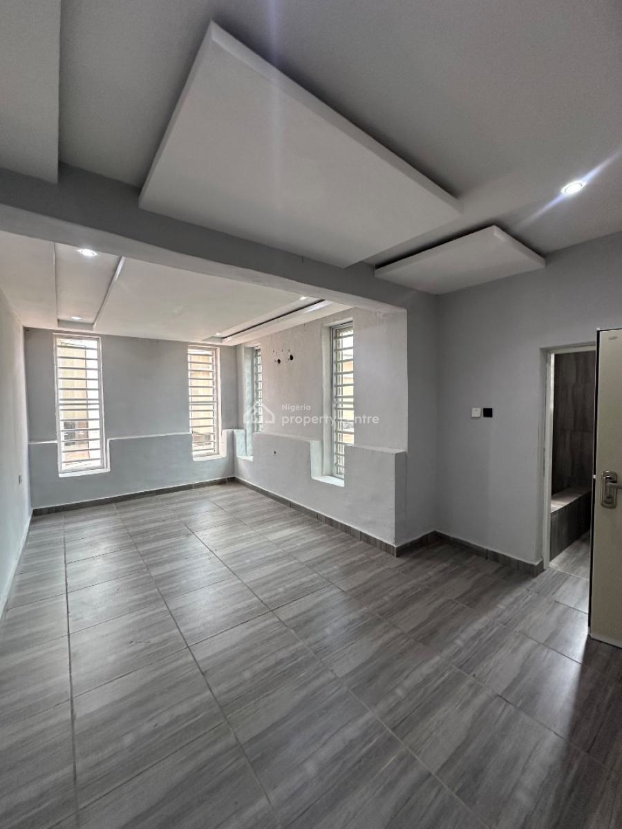 Standard 2 Bedroom Apartment with Visitors Toilet, Inside an Estate Along Sunnyvale Expressway, Tarred Road All Through, Galadimawa, Abuja, Flat / Apartment for Rent