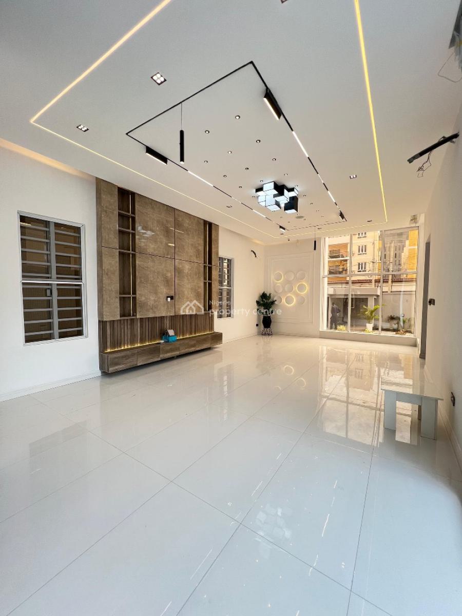 Aesthetically Pleasing  5 Bedroom Detached with Cinema, Pool & Bq, Lekki Phase 1, Lekki, Lagos, Detached Duplex for Sale