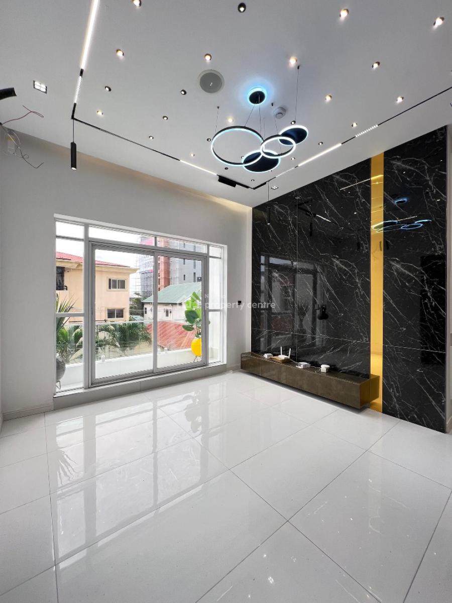 Aesthetically Pleasing  5 Bedroom Detached with Cinema, Pool & Bq, Lekki Phase 1, Lekki, Lagos, Detached Duplex for Sale