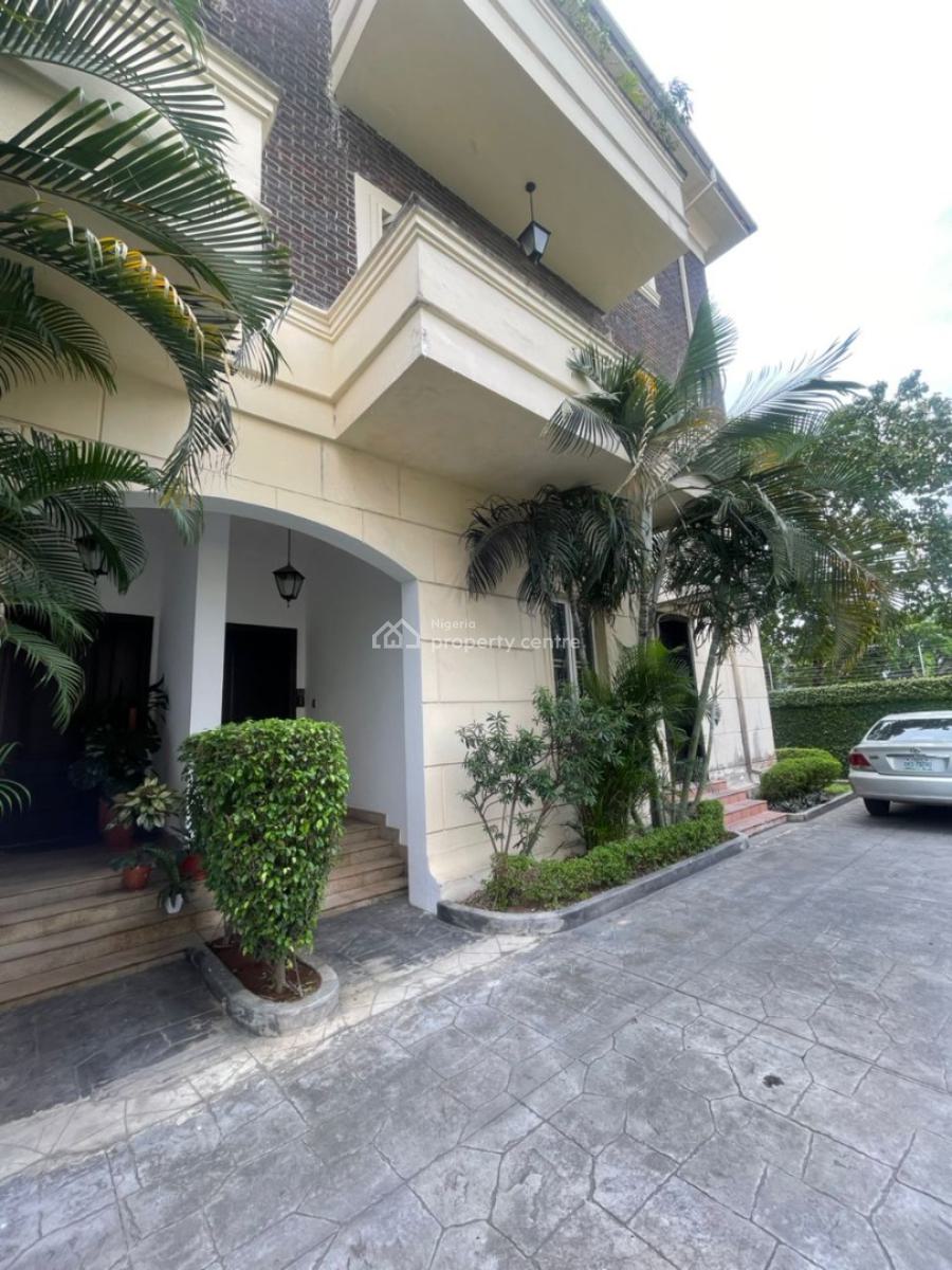 Well Finished Serviced 3 Bedroom Maisonette with a Room Bq, Old Ikoyi, Ikoyi, Lagos, Terraced Duplex for Rent