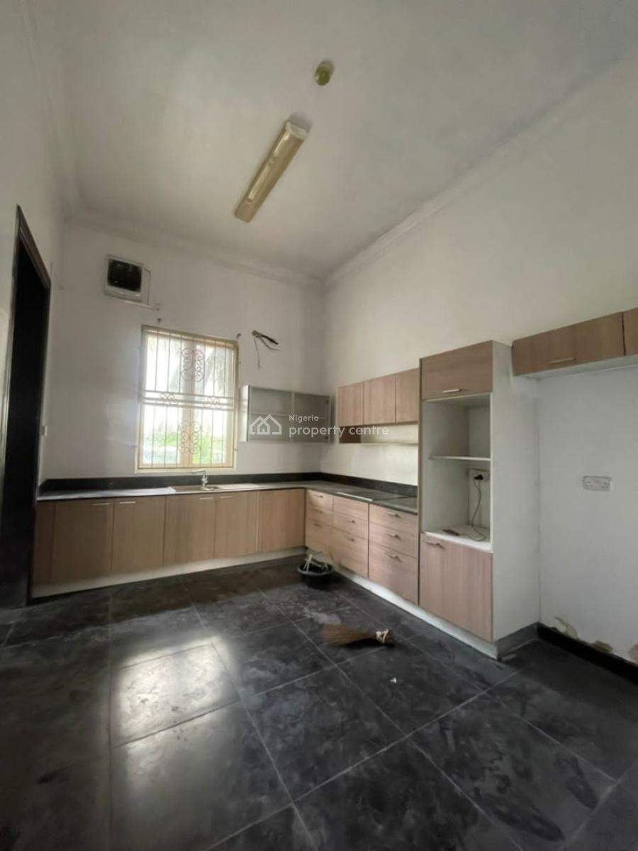Well Finished Serviced 3 Bedroom Maisonette with a Room Bq, Old Ikoyi, Ikoyi, Lagos, Terraced Duplex for Rent