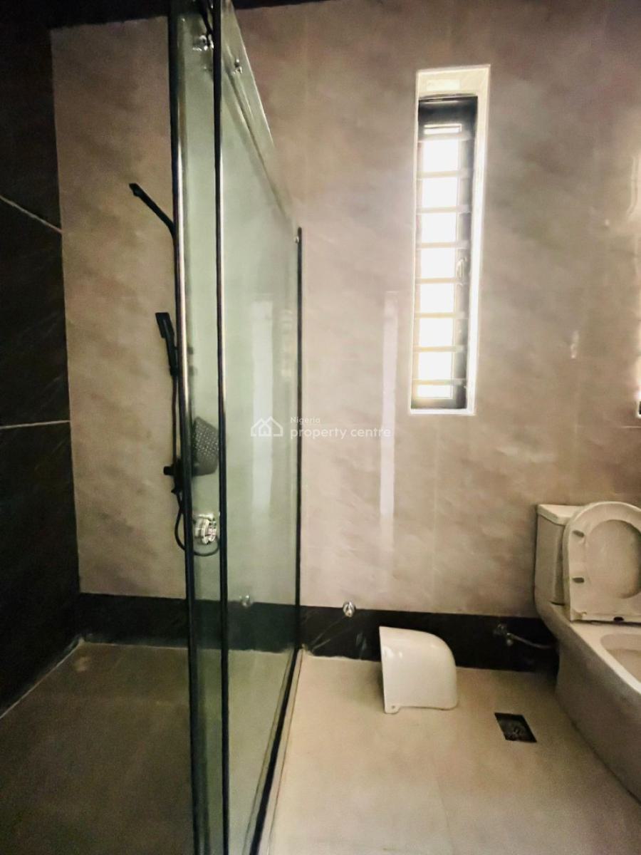 Screaming Luxury 6 Bedroom Fully Detached Duplex Plus Bq, Gra Phase 2, Magodo, Lagos, Detached Duplex for Sale