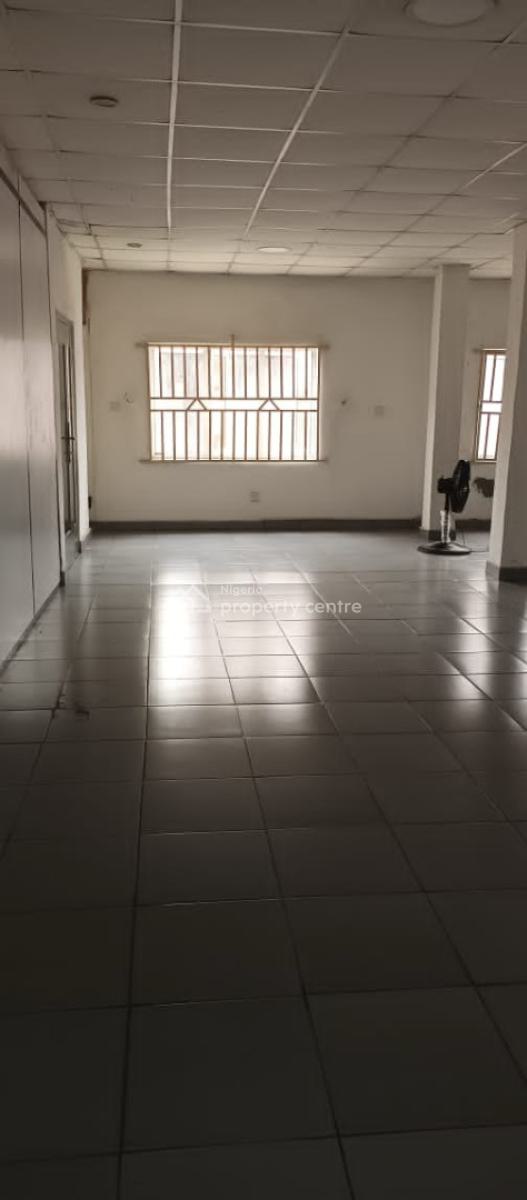 Office Space Yet to Be Partitioned in Lagos Island, Lagos, Broad Street, Lagos Island, Lagos, Office Space for Rent