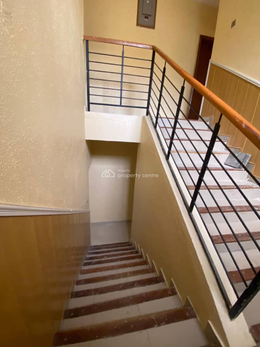 Spacious and Well Renovated 4bedroom Detached Duplex with Bq, Lekki Phase 1 Lekki Lagos, Lekki Phase 1, Lekki, Lagos, Detached Duplex for Rent