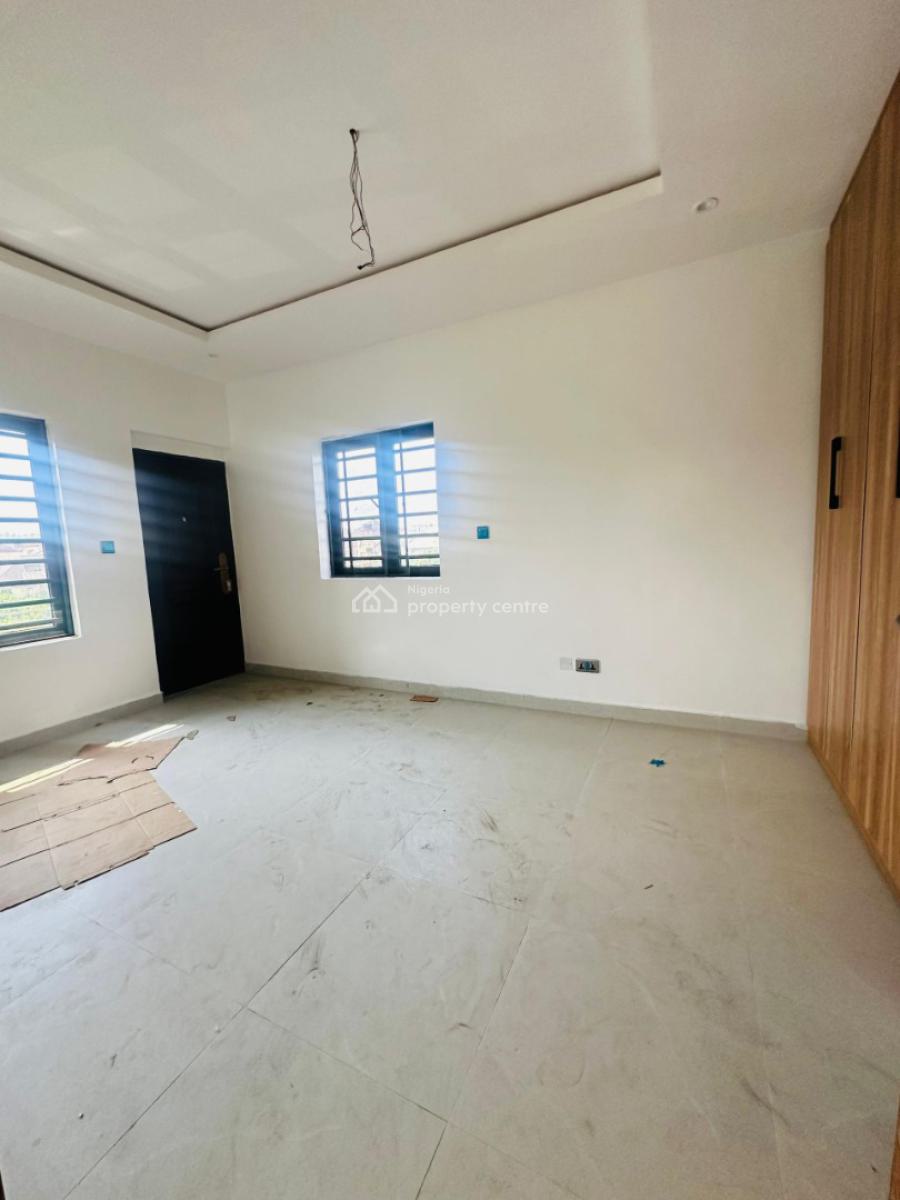 Breathtaking 5 Bedrooms Fully Detached Duplex Plus Bq, Gra Phase 2, Magodo, Lagos, Detached Duplex for Sale