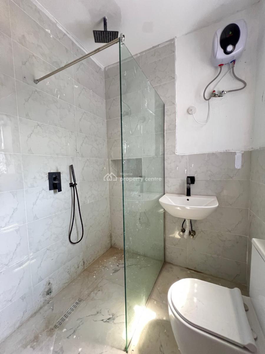 Luxuriously Finished 2 Bedroom Maisonette Suitable for Investment, Lekki Phase 1, Lekki, Lagos, Flat / Apartment for Sale