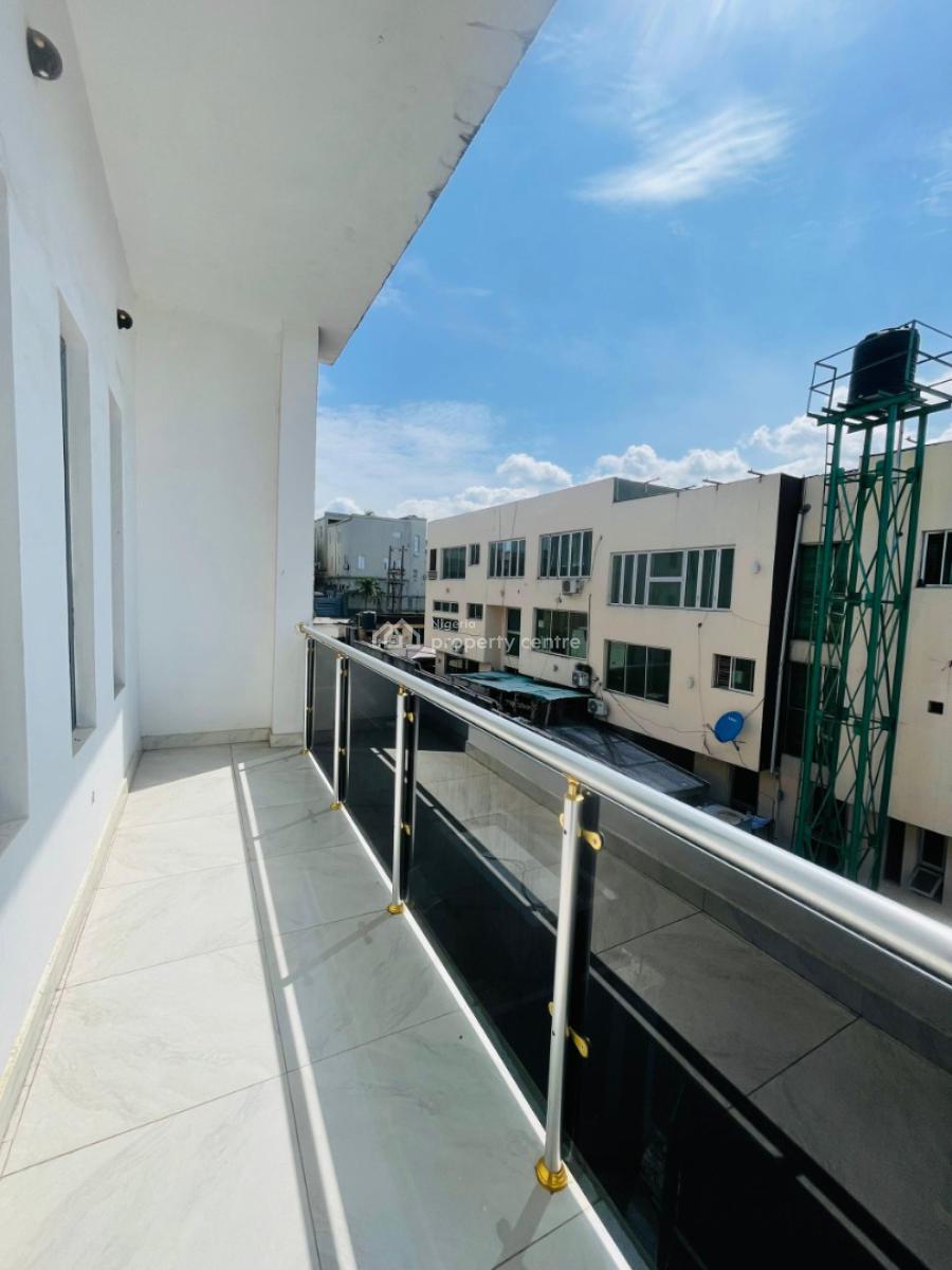 Eye Catchy 5 Bedrooms Fully Detached Duplex Plus Bq, Gra Phase 2, Magodo, Lagos, Detached Duplex for Sale