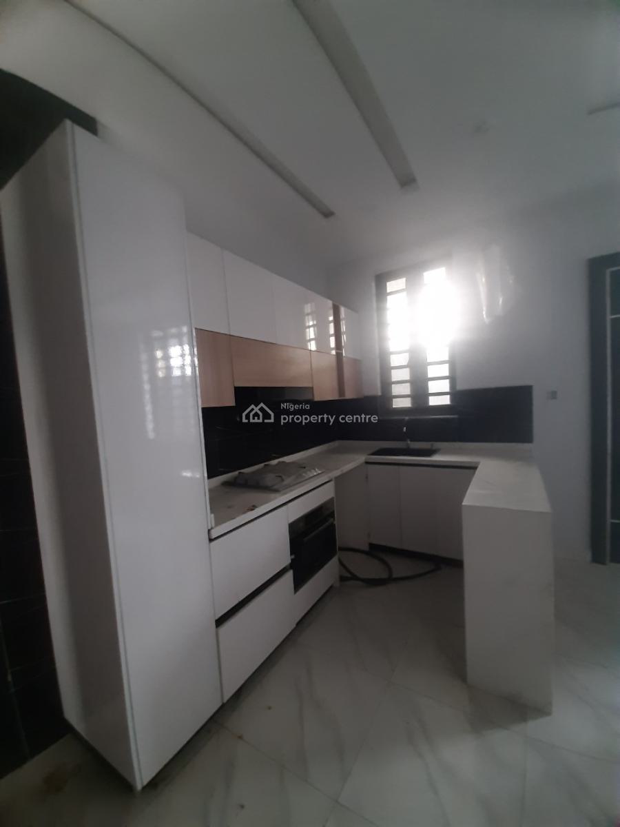 Serviced with 24/7 Power Supply 2 Bedroom En-suite Compact Flat with O, Ikate, Lekki, Lagos, Flat / Apartment for Rent