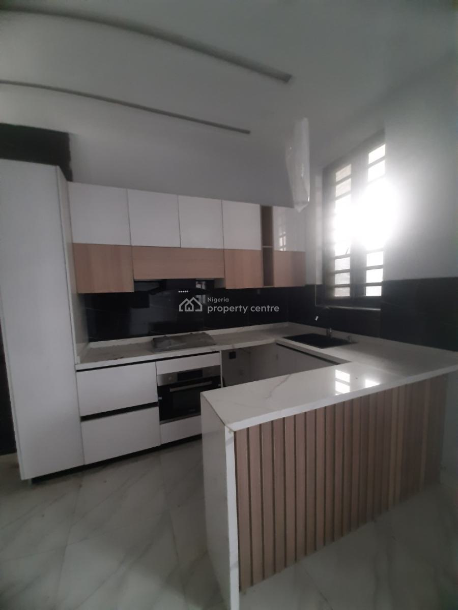 Serviced with 24/7 Power Supply 2 Bedroom En-suite Compact Flat with O, Ikate, Lekki, Lagos, Flat / Apartment for Rent