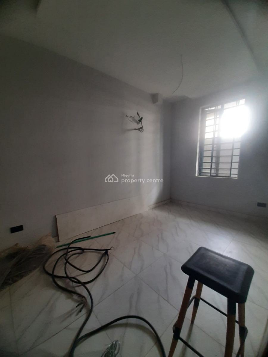 Serviced with 24/7 Power Supply 2 Bedroom En-suite Compact Flat with O, Ikate, Lekki, Lagos, Flat / Apartment for Rent
