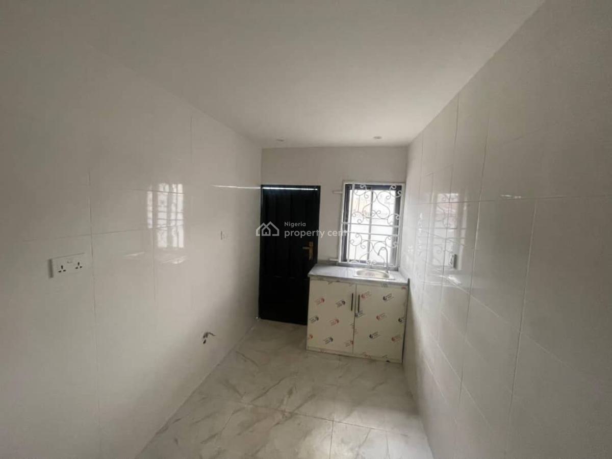 Clean 2 Bedroom Bungalow for Commercial Use, Ademola Adetokunbo, Wuse 2, Abuja, Detached Bungalow for Rent