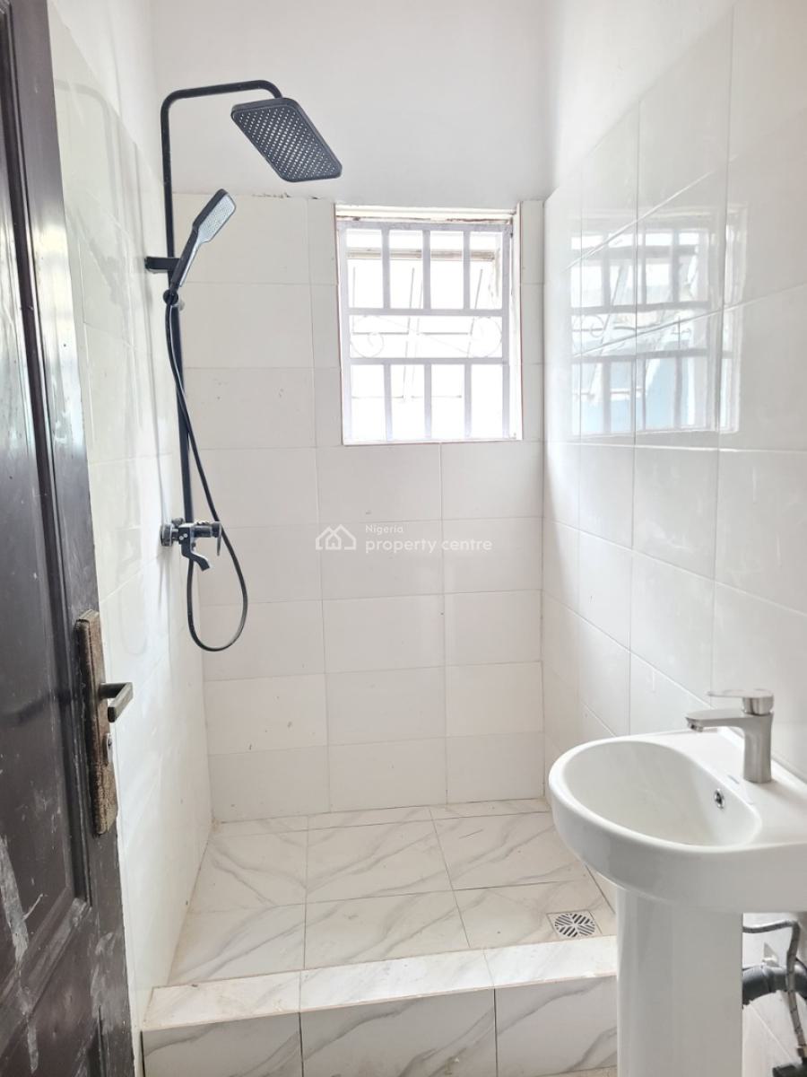 Massive and Beautiful 3 Bedroom Apartment, Badore, Ajah, Lagos, Flat / Apartment for Rent