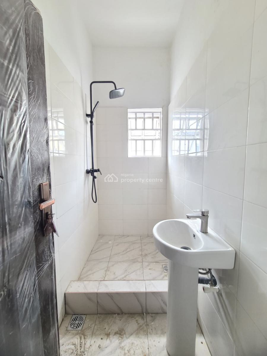 Massive and Beautiful 3 Bedroom Apartment, Badore, Ajah, Lagos, Flat / Apartment for Rent