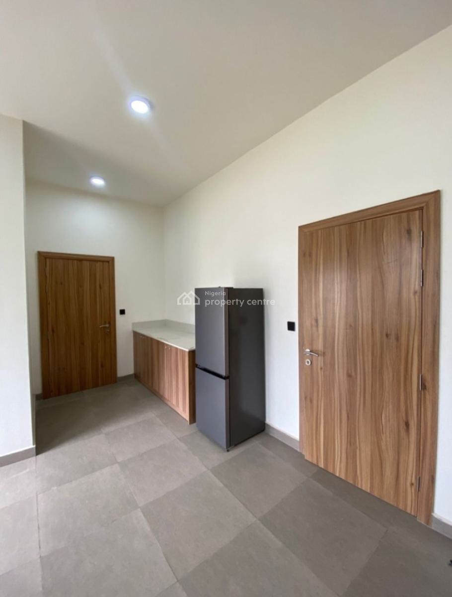 Luxurious Fully Serviced 3 Bedroom Flat with a Room Bq, Victoria Island (vi), Lagos, Flat / Apartment for Sale