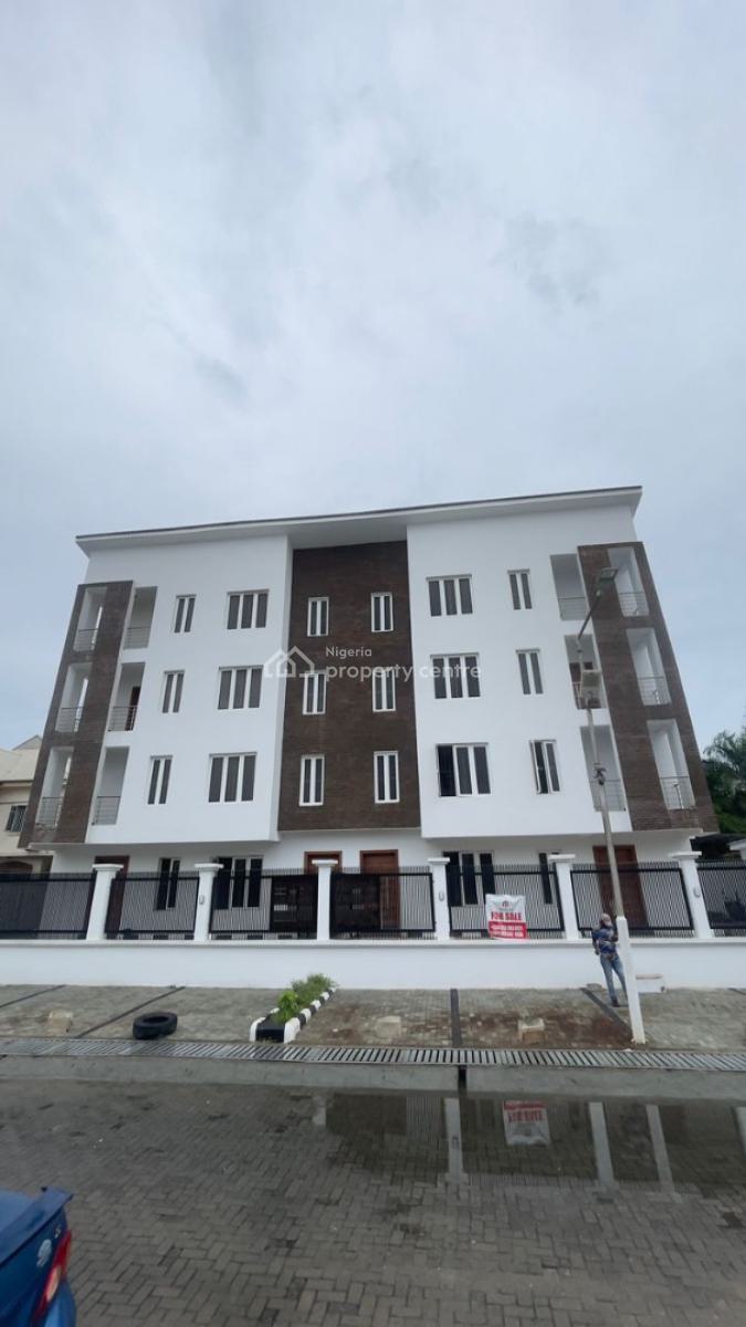 Beautiful 5-bedroom Maisonette with Inverter & Solar Panels, Lekki Phase 1, Lekki, Lagos, Flat / Apartment for Sale