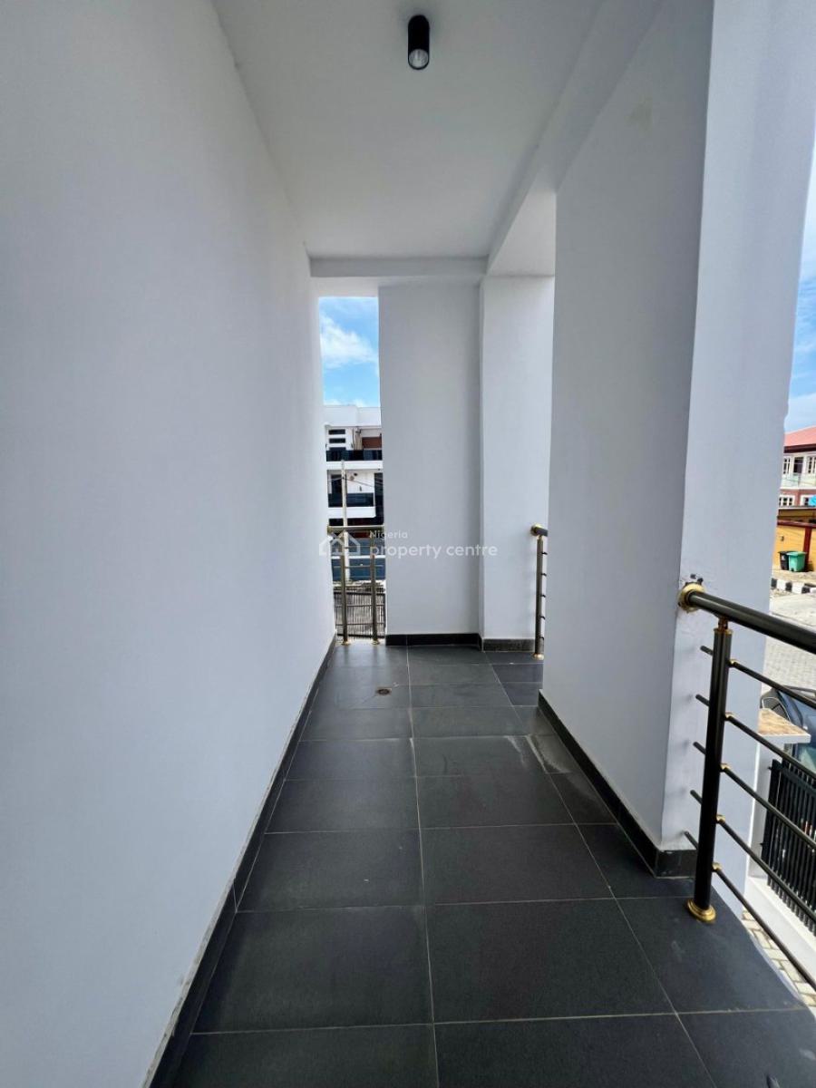 Beautiful 5-bedroom Maisonette with Inverter & Solar Panels, Lekki Phase 1, Lekki, Lagos, Flat / Apartment for Sale