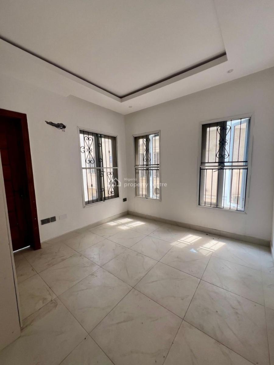 Beautiful 5-bedroom Maisonette with Inverter & Solar Panels, Lekki Phase 1, Lekki, Lagos, Flat / Apartment for Sale