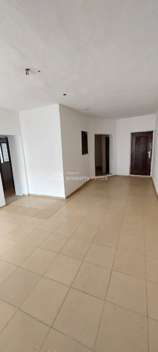 Spacious 2 Bedroom Flat Upstairs, Agungi, Lekki, Lagos, Flat / Apartment for Rent