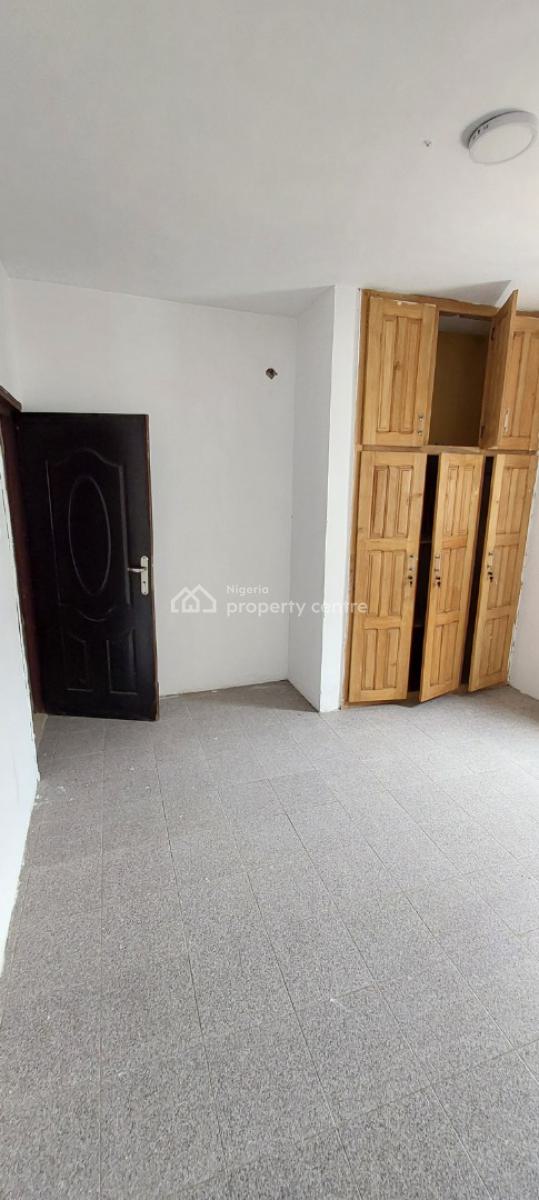 Spacious 2 Bedroom Flat Upstairs, Agungi, Lekki, Lagos, Flat / Apartment for Rent