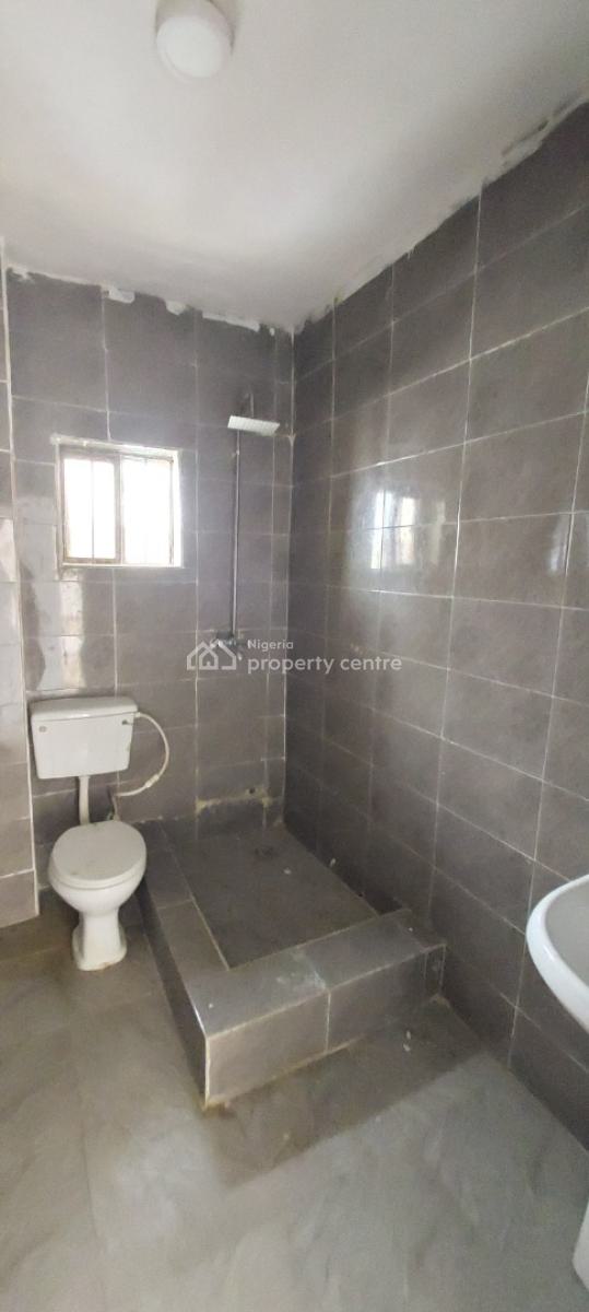 Spacious 2 Bedroom Flat Upstairs, Agungi, Lekki, Lagos, Flat / Apartment for Rent