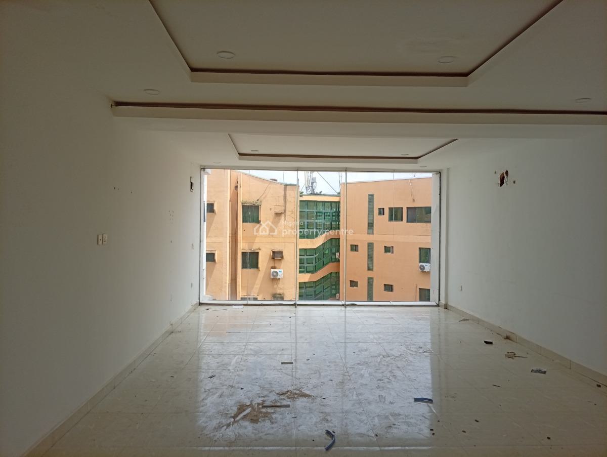 Sharp 50sqms Corporate Office Space, Wuse 2, Abuja, Plaza / Complex / Mall for Rent
