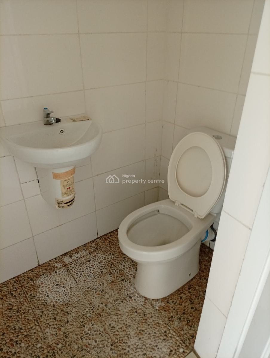 Sharp 50sqms Corporate Office Space, Wuse 2, Abuja, Plaza / Complex / Mall for Rent