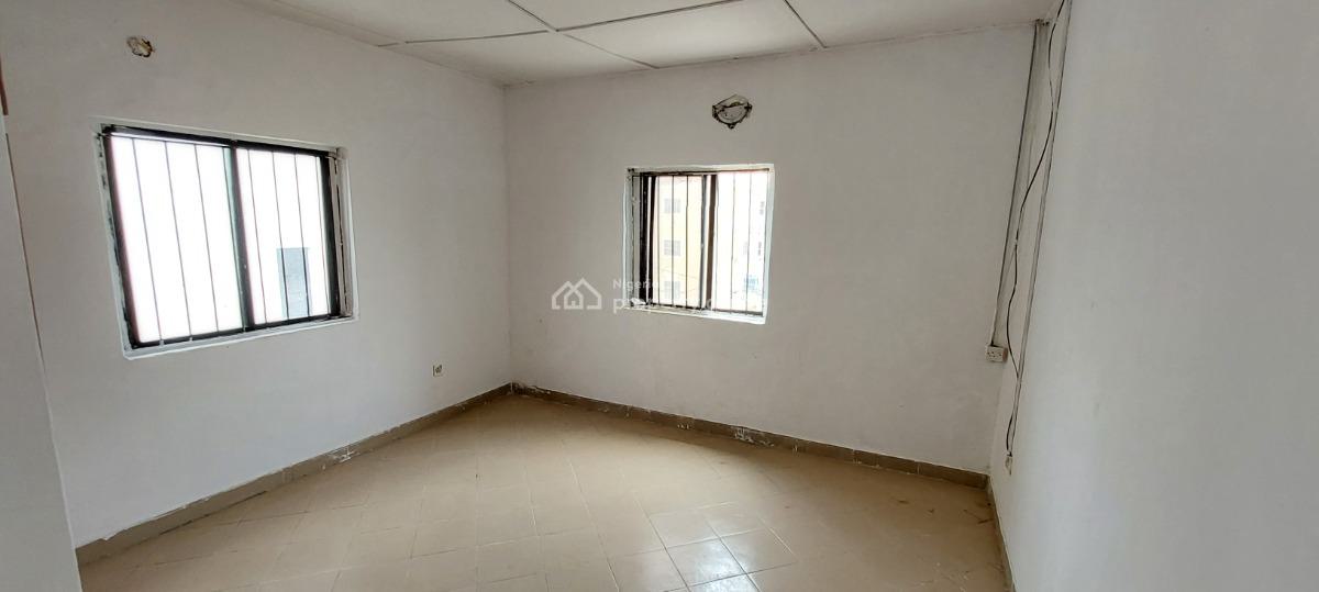 Newly Renovated Mini Flat/a Room & Parlour Upstairs, Osapa, Lekki, Lagos, Mini Flat (room and Parlour) for Rent