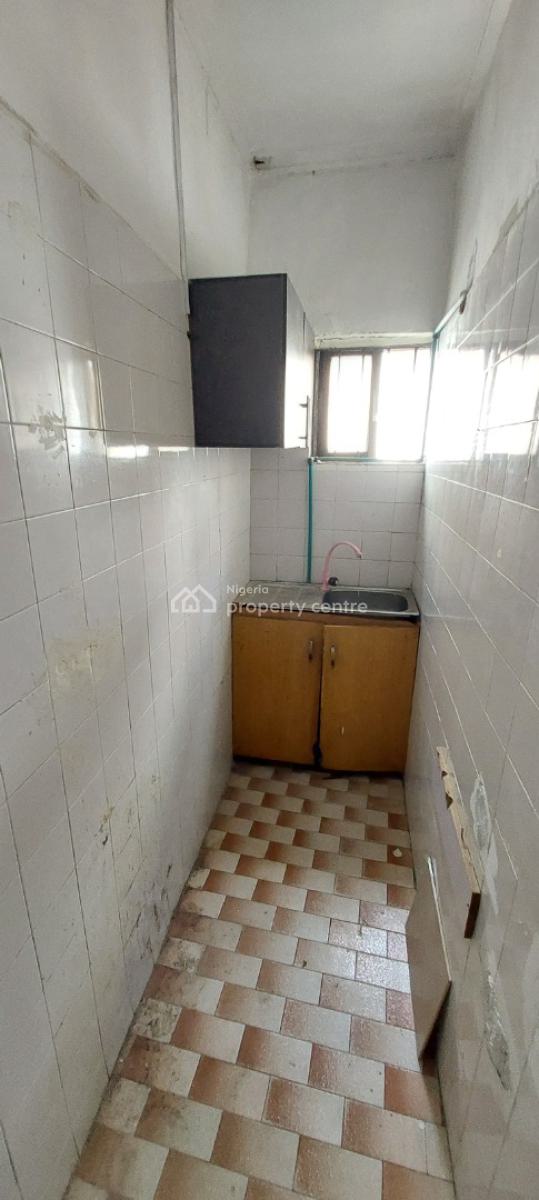 Newly Renovated Mini Flat/a Room & Parlour Upstairs, Osapa, Lekki, Lagos, Mini Flat (room and Parlour) for Rent