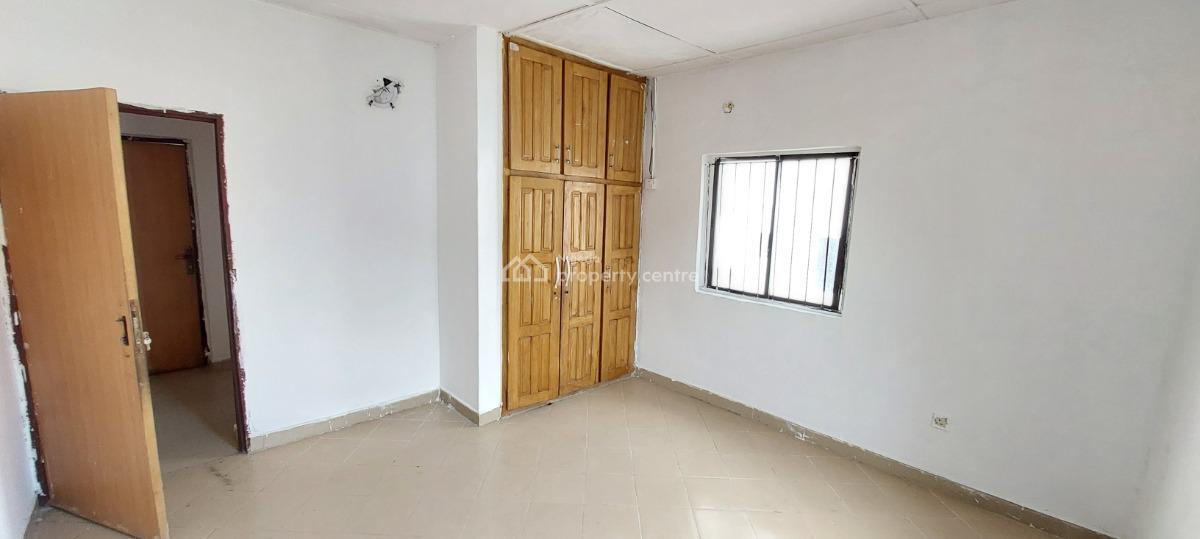 Newly Renovated Mini Flat/a Room & Parlour Upstairs, Osapa, Lekki, Lagos, Mini Flat (room and Parlour) for Rent
